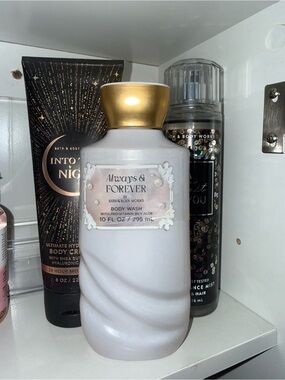 Bath and body works bundle 3 brand new full size bottles
